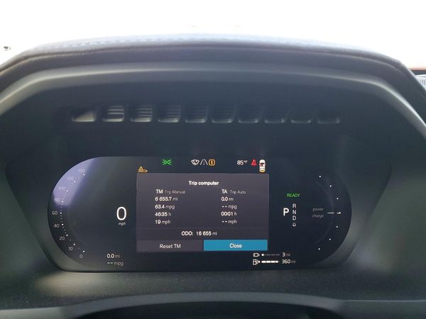 2025 VOLVO XC90 Ultra Bright