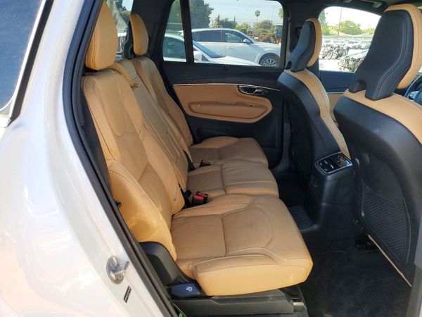 2025 VOLVO XC90 Ultra Bright