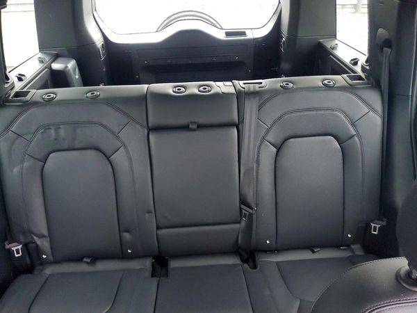 2024 LAND ROVER DEFENDER