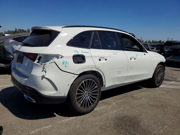2026 MERCEDES-BENZ GLC GLC300