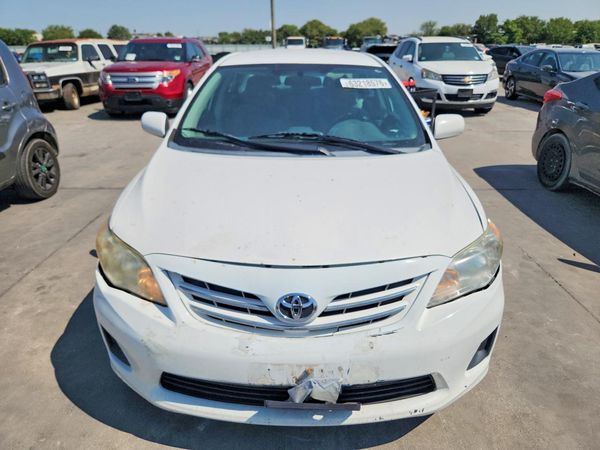 2013 TOYOTA COROLLA