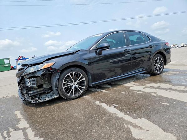 2020 TOYOTA CAMRY