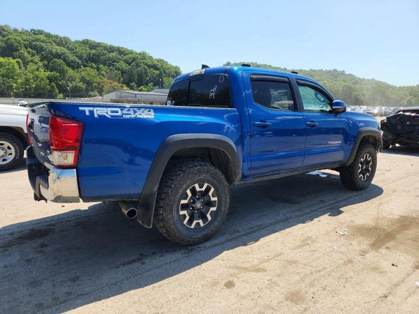 2017 TOYOTA TACOMA