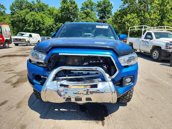 2017 TOYOTA TACOMA