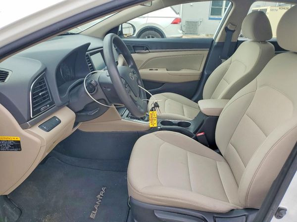 2017 HYUNDAI ELANTRA