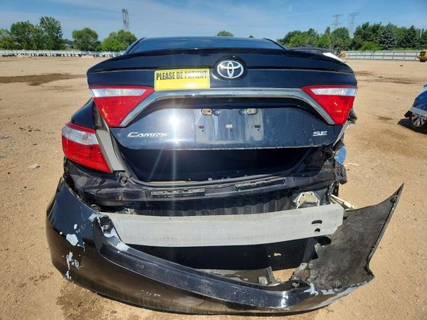 2015 TOYOTA CAMRY