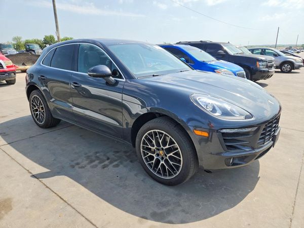 2017 PORSCHE MACAN