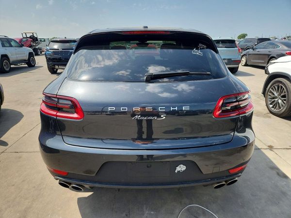 2017 PORSCHE MACAN