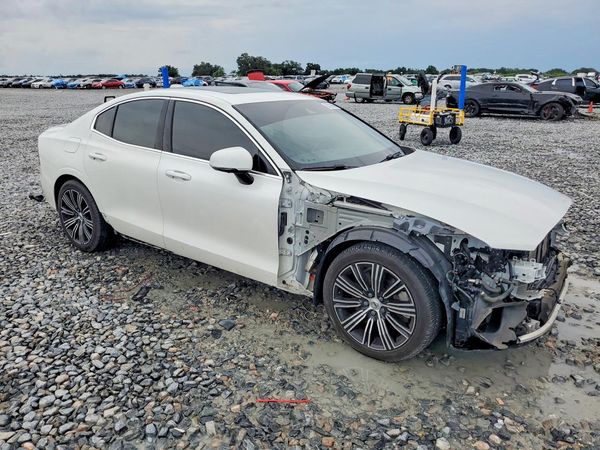 2021 VOLVO S60 Inscription
