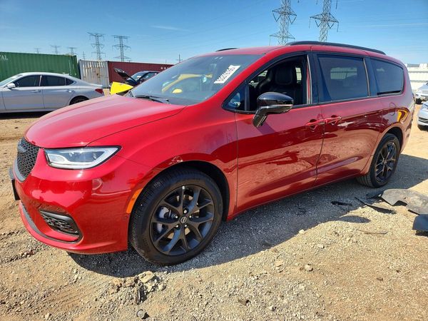 2026 CHRYSLER PACIFICA Select — Front 3/4