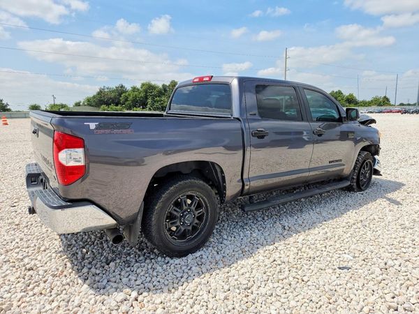 2016 TOYOTA TUNDRA SR5