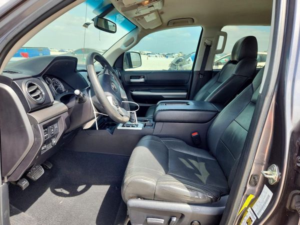 2016 TOYOTA TUNDRA SR5