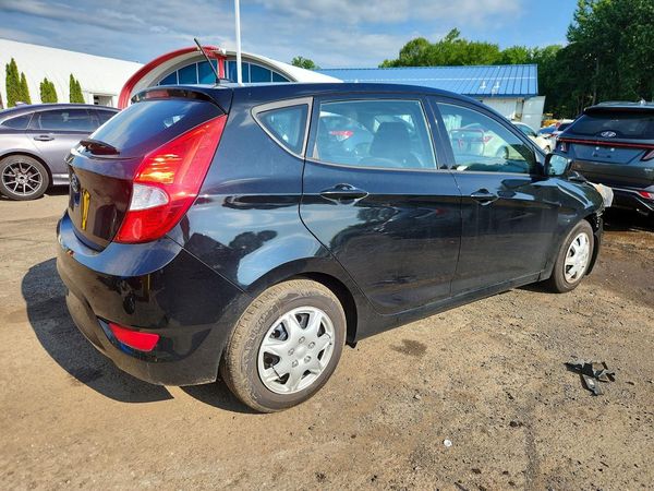 2017 HYUNDAI ACCENT SE Base