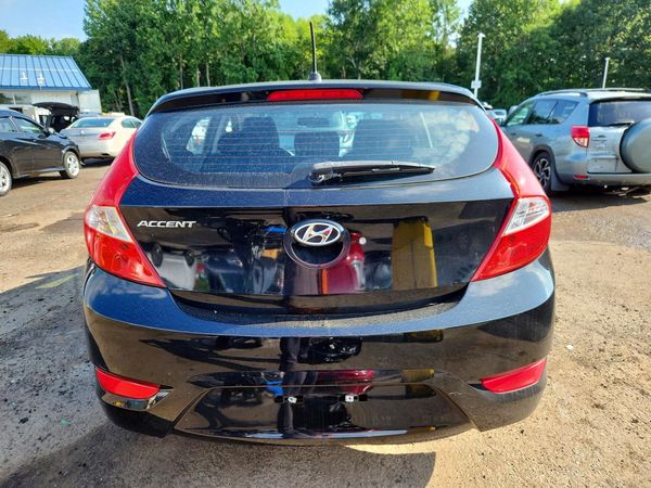 2017 HYUNDAI ACCENT SE Base