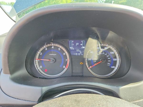 2017 HYUNDAI ACCENT SE Base