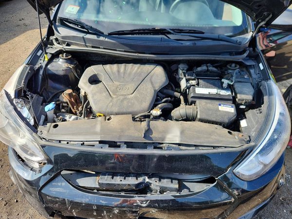2017 HYUNDAI ACCENT SE Base