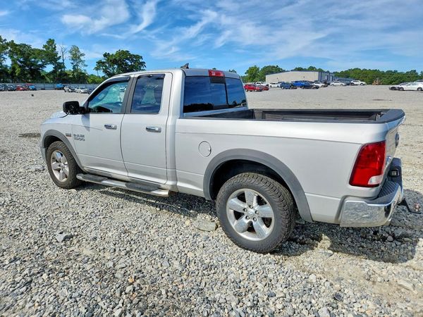 2018 RAM 1500 SLT QUAD CAB 4X4