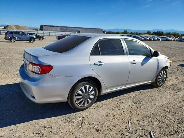 2013 TOYOTA COROLLA