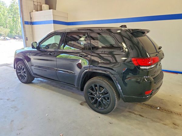 2018 JEEP GRAND CHEROKEE Laredo