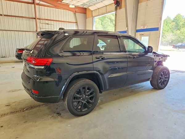 2018 JEEP GRAND CHEROKEE Laredo
