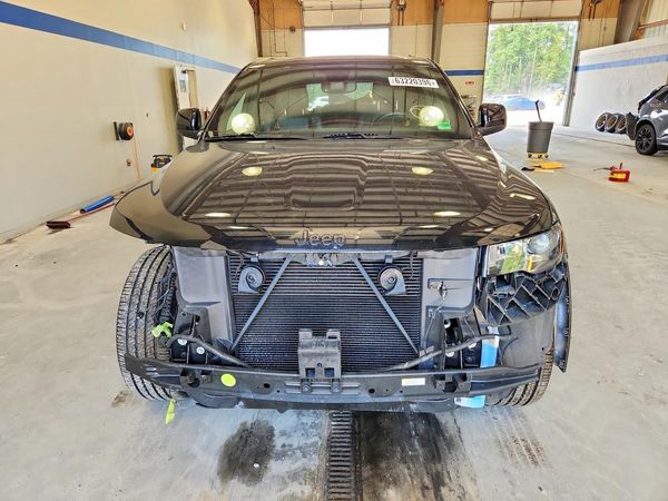 2018 JEEP GRAND CHEROKEE Laredo