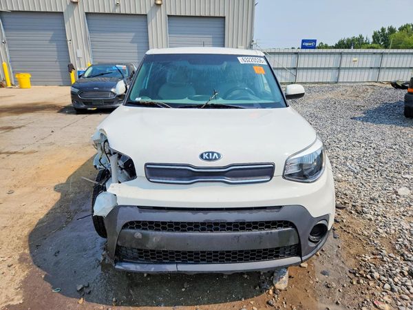 2018 KIA SOUL Base