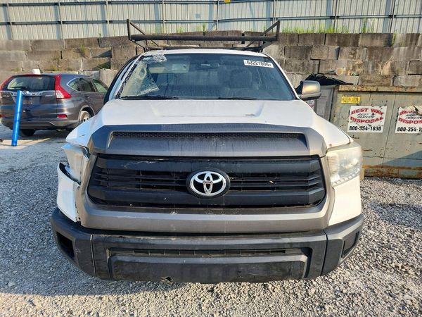 2016 TOYOTA TUNDRA