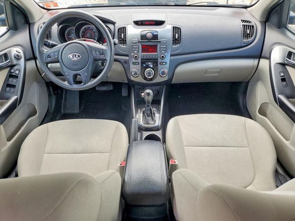 2013 KIA FORTE5 EX