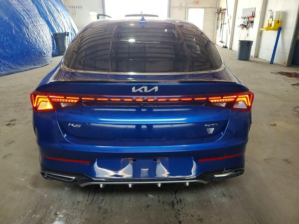2022 KIA K5