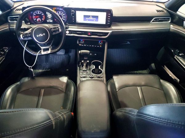 2022 KIA K5