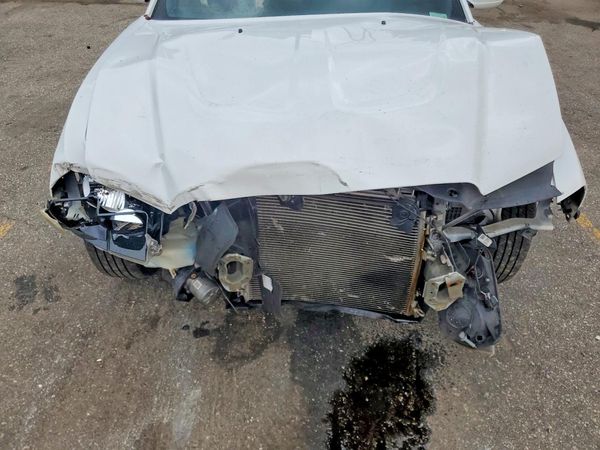 2012 DODGE CHARGER SE