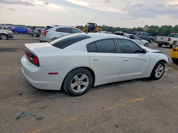 2012 DODGE CHARGER SE