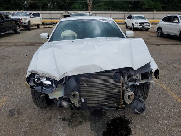2012 DODGE CHARGER SE