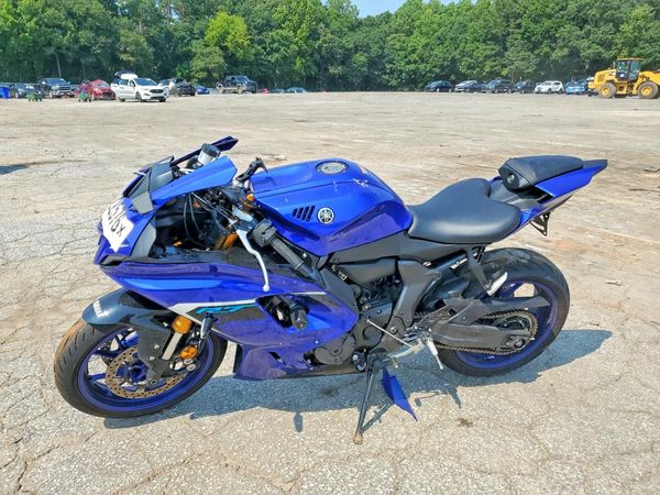 2025 YAMAHA YZFR7