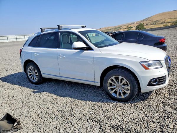 2017 AUDI Q5 quattro Premium