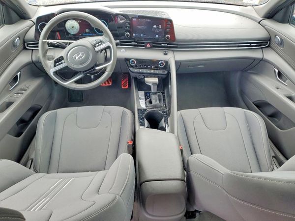 2021 HYUNDAI ELANTRA SEL w/ Convenience Pkg