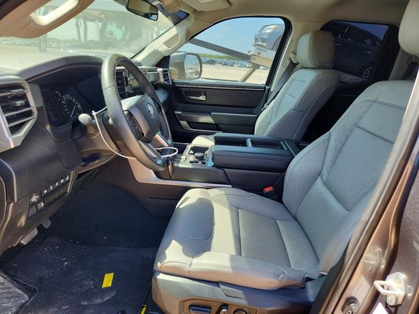 2024 TOYOTA TUNDRA