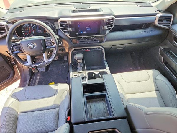 2024 TOYOTA TUNDRA