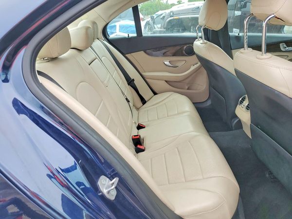 2016 MERCEDES-BENZ C C300