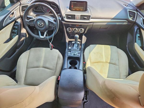2017 MAZDA 3 Sport