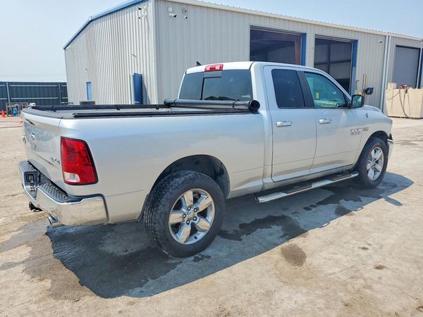 2014 RAM 1500 SLT QUAD CAB 4X4