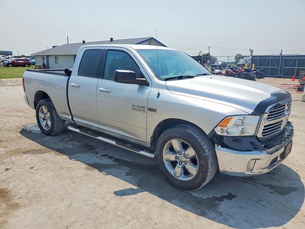 2014 RAM 1500 SLT QUAD CAB 4X4