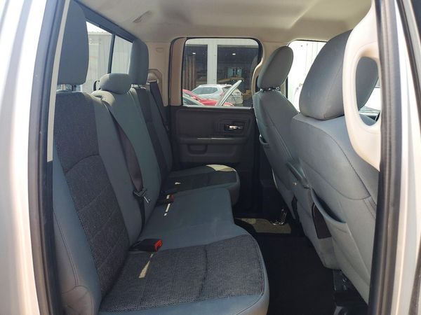 2014 RAM 1500 SLT QUAD CAB 4X4