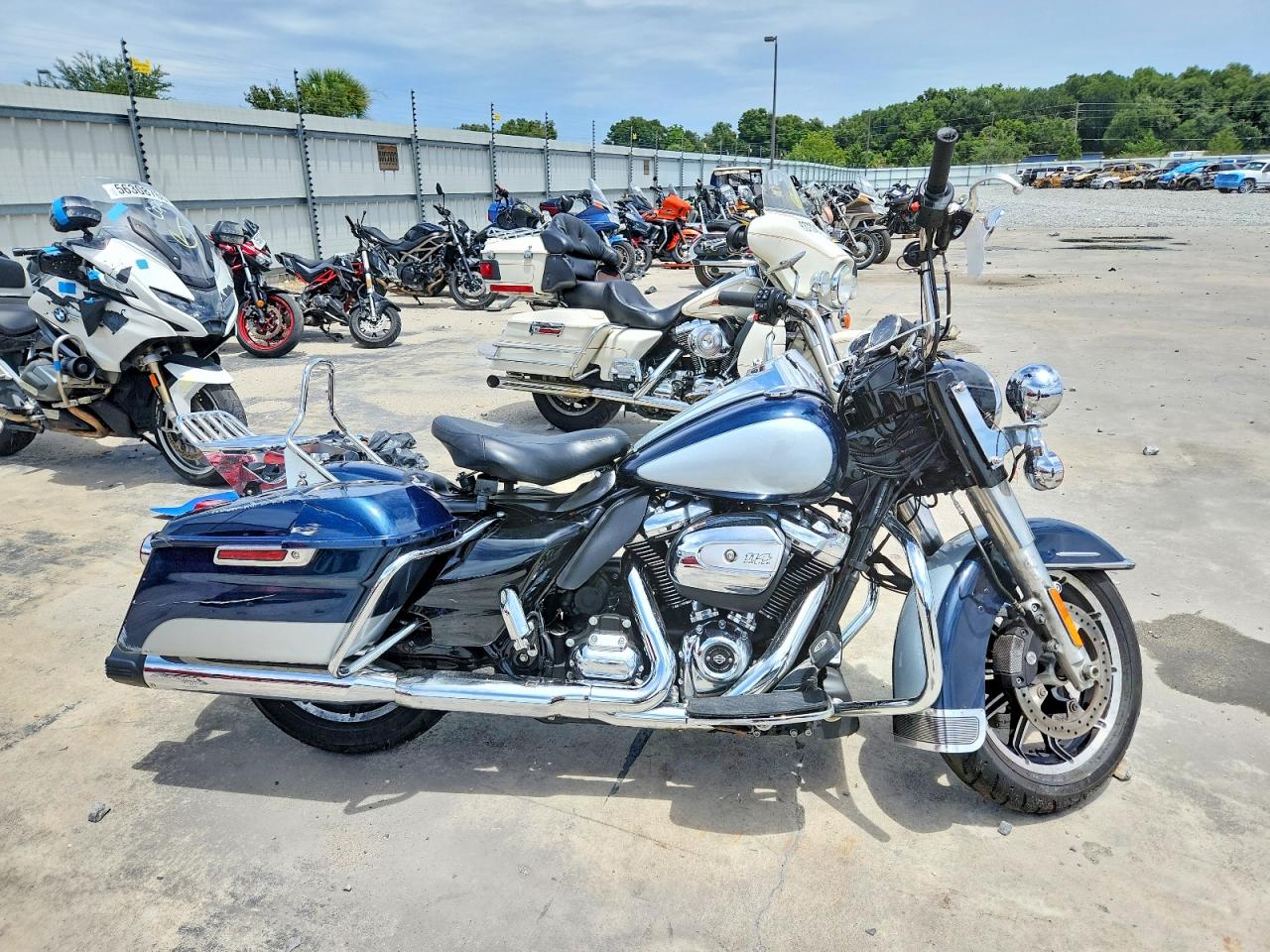 2022 HARLEY-DAVIDSON FLHP