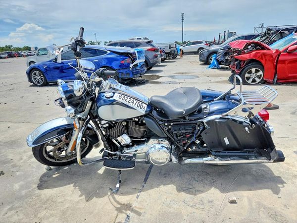 2022 HARLEY-DAVIDSON FLHP