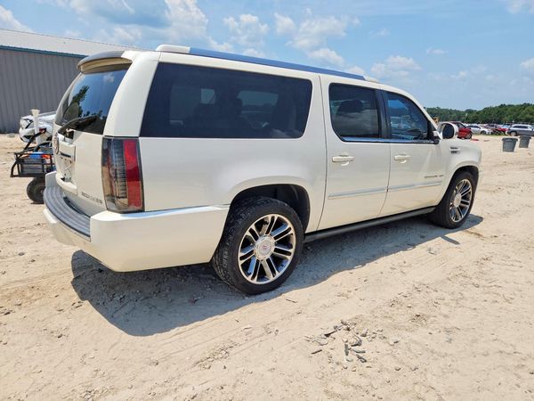 2013 CADILLAC ESCALADE ESV Premium