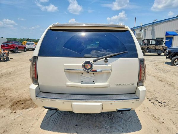 2013 CADILLAC ESCALADE ESV Premium