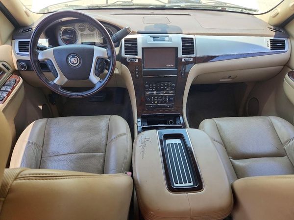 2013 CADILLAC ESCALADE ESV Premium
