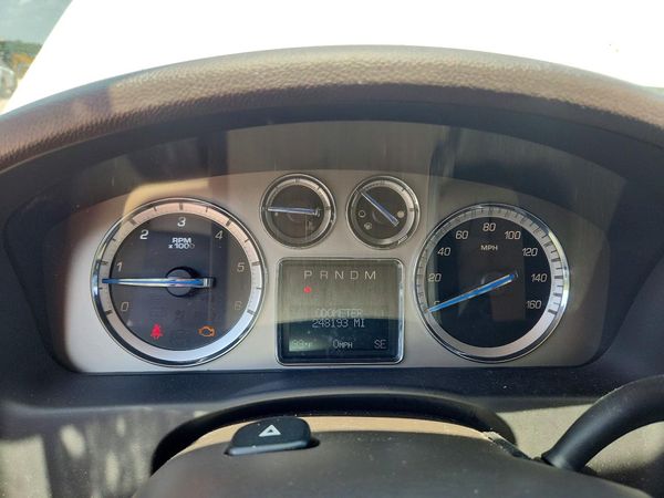 2013 CADILLAC ESCALADE ESV Premium
