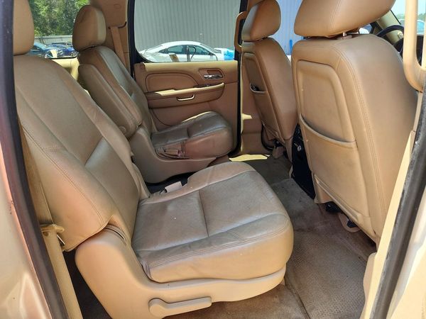 2013 CADILLAC ESCALADE ESV Premium